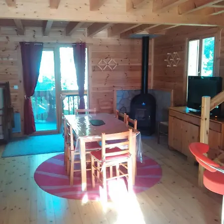 Bois Au Milieu Des Pyrenees